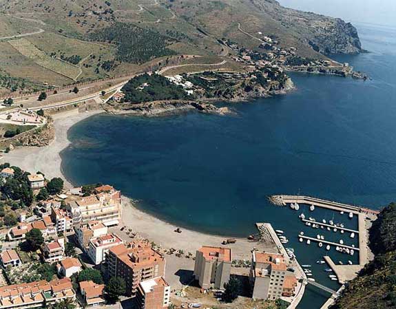 Cala Ravellada en pp. Punta de L'Escala y Pta. de la Mercé