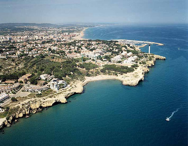 Faro y Cabo de Torredembarra