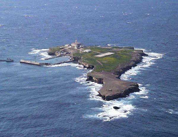 Isla de Alborán desde el NE