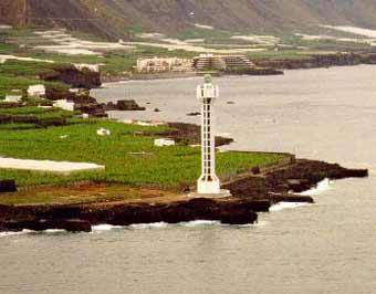 Costa del faro de Punta Lava