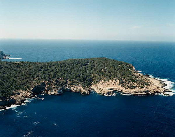 Cala Xarracas. Pta. Xarracas. W del fondeadero