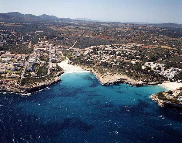 Cala Estany / S'Estany D'En Mas. Cala Romántica Cala Estany / S'Estany D'En Mas. Cala Romántica