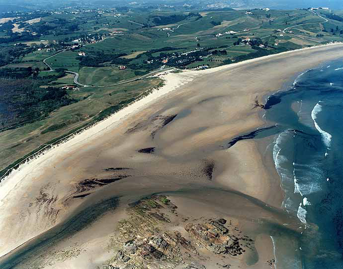 Playa de Oyambre