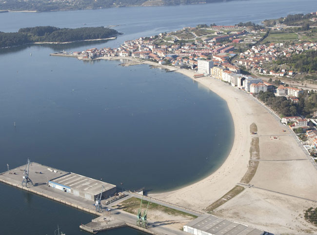  Playa A Concha y Compostela