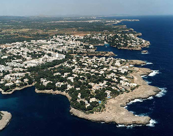 Cala Llonga