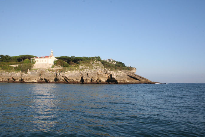 Punta del Puerto. Faro de la Cerda