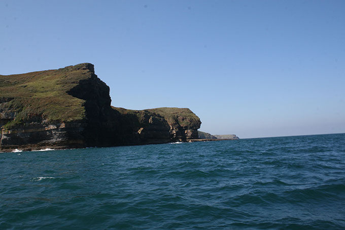 Cabo Quejo. Al fondo Ajo