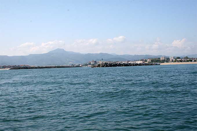 Por la aleta de Br. la playa de Hondarribia