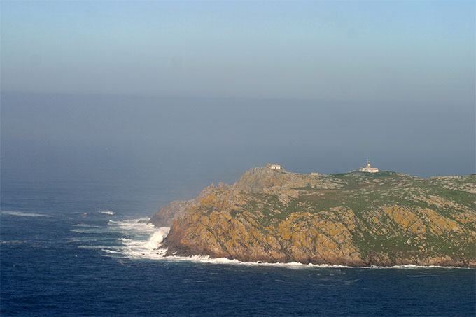 Faro de Sisargas desde San Adrián