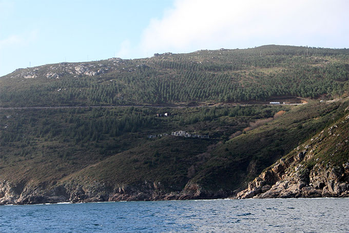 Costa S de Fisterra contigua a la punta