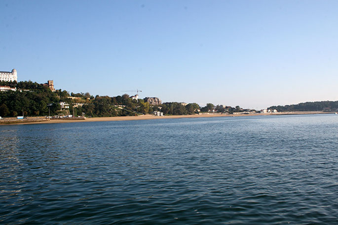 Playa de los Peligros. A la Izq. Punta de San Martín