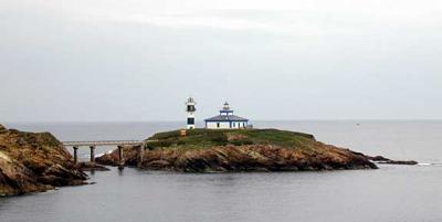 02740 Faro de Isla Pancha. Ría de Ribadeo. Nº Internacional D-1660