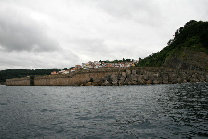 Dique de abrigo de Lastres