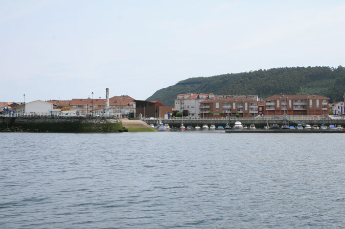 Bocana de acceso al puerto de San Juan de la Arena