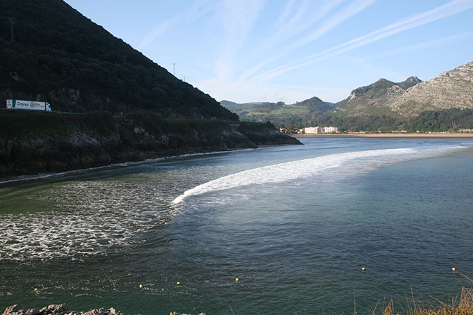 Playa de Arenillas. Zona de surfear