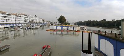 Puerto Deportivo fluvial de Gelves