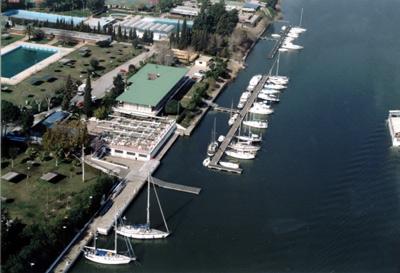 Puerto Deportivo fluvial del Náutico de Sevilla