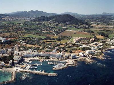 Puerto deportivo de Cala Bona