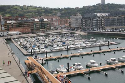 Puerto deportivo de Laredo. Atraques en gestión directa de Puertos de Cantabria