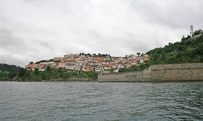 Lastres desde la mar