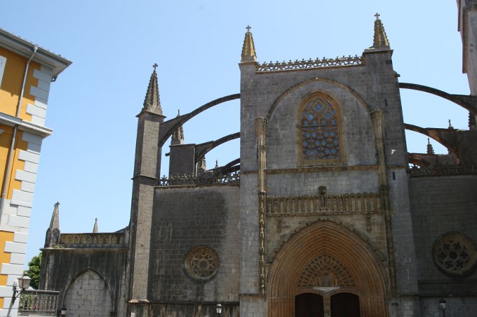  Basílica de la Asunción de Santa María