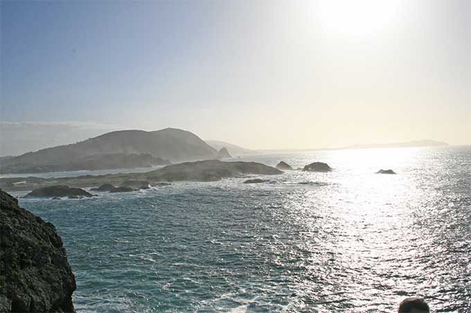 La costa hacia el S desde el faro. Al fondo Cabo Prior