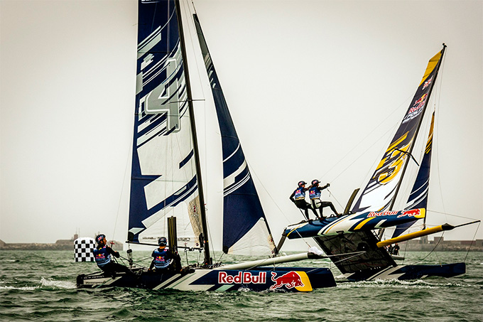 Action_Red-Bull-Foiling-Generation-United-Kingdom©Olaf-Pignataro_Red-Bull-Content-Pool