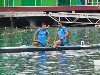 Kayak Tudense y Ría de Aldán vencen en el campeonato gallego de pista