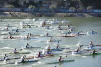 Más de 240 palistas gallegos desafiarán las aguas del Guadalquivir en los campeonatos de piragüismo en Sevilla