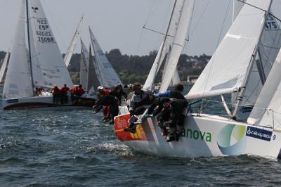 Alberto Viejo y su Marvo lideran el Campeonato de España de Platu 25 – Trofeo Deputación de Pontevedra