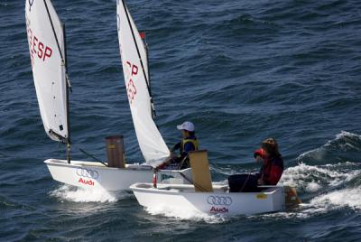  El ETEA y el Terras Gauda se llevan la costera del Desafio Audi. Cataluña lidera el Campeonato de España de Optimist por Equipos 