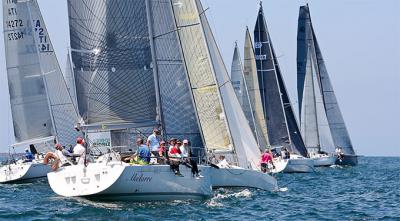 La Regata SURNE-Trofeo Eskarra indica el arranque de las pruebas más destacadas en el Cantábrico