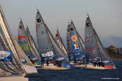 El  Grand Surprise emplaza con la flota de los M34 en el Tour de Francia a Vela