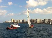 Santa Catalina, líder en solitario del Cpto de vela latina Canaria