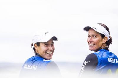 Támara Echegoyen y Berta Betanzos Premio Nacional de Vela Terras Gauda al mejor equipo de regatas femenino 