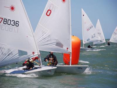 Pablo Guitian y Luis Miguel Pérez vencen en Standard y Radial, y Guillermo Flores en 4.7 en la copa de Andalucia para las clases