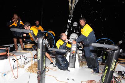 El “Telefónica negro” se pone al frente de la flota de la Volvo Ocean Race, mientras que el “Telefónica azul” es segundo 