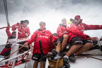 El Mapfre ya navega por el Atlántico