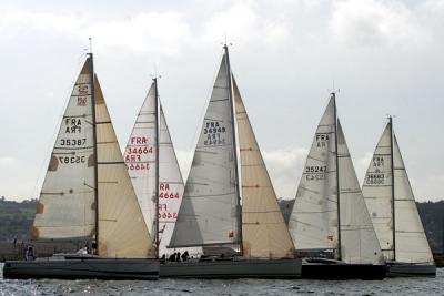 Hoy a las 17 horas y con puntualidad Británica en la Bahía de Gijón se ha dado la salida a la 2ª etapa de la 21 edición de la Regata  La Barquera.