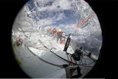 Reagrupamiento general en las Azores. El viento pierde fuelle en la aproximación al archipiélago