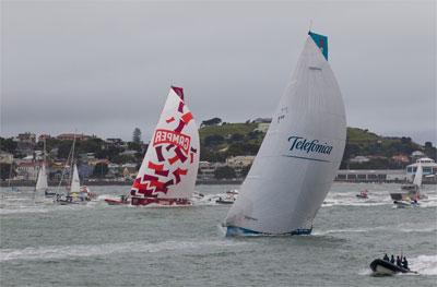 Telefónica finalizó la Etapa 4 en tercera posición tras imponerse al CAMPER en un dramático duelo final por sólo 93 segundos