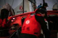 VOR: “Dongfeng” rompe el timón de babor yendo primero 