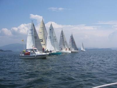 AGUILUCHO, VIAJES ATLÁNTICO Y AMBIOTEC-ECOPIEDRA GANADORES DE LA VIII REGATA DISTRIBUNOSA