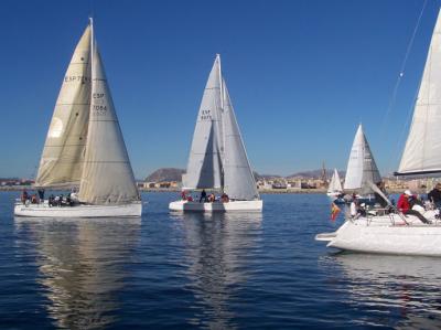 Akra leuka en RI club’, Recrea 4 ‘RI b’ y Roka´s en ‘RI a’ cierran el año 2011 en el trofeo el jamón de crucero.