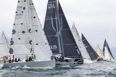 El asturianoTaxus Medio Ambiente lidera el Campeonato de Bizkaia de Cruceros 