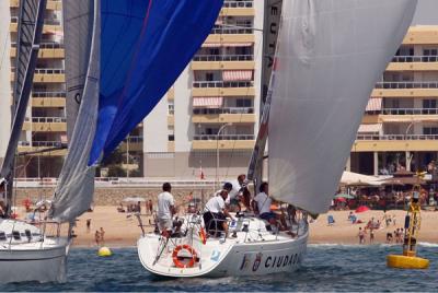 El ‘Ciudad de Ceuta’ de Sergio Llorca gana la XV Regata Juan de la Cosa