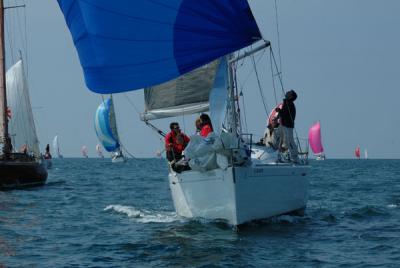 El ‘Folly’ se impone en una regata masiva en el Abra