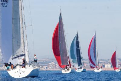 El murciano Pez de Abril hace pleno en el Trofeo Estrella de Levante – Copa BMW Hispamóvil