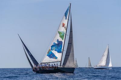 El Settebello y el equipo de vela adaptada del CVPA rinden homenaje a Magallanes y Elcano en la XLIII Regata de las Fuerzas Armadas