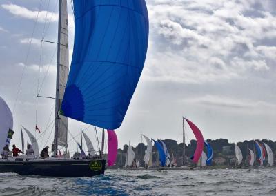 El viento favorece la salida de la Rolex Fastnet Race 2009